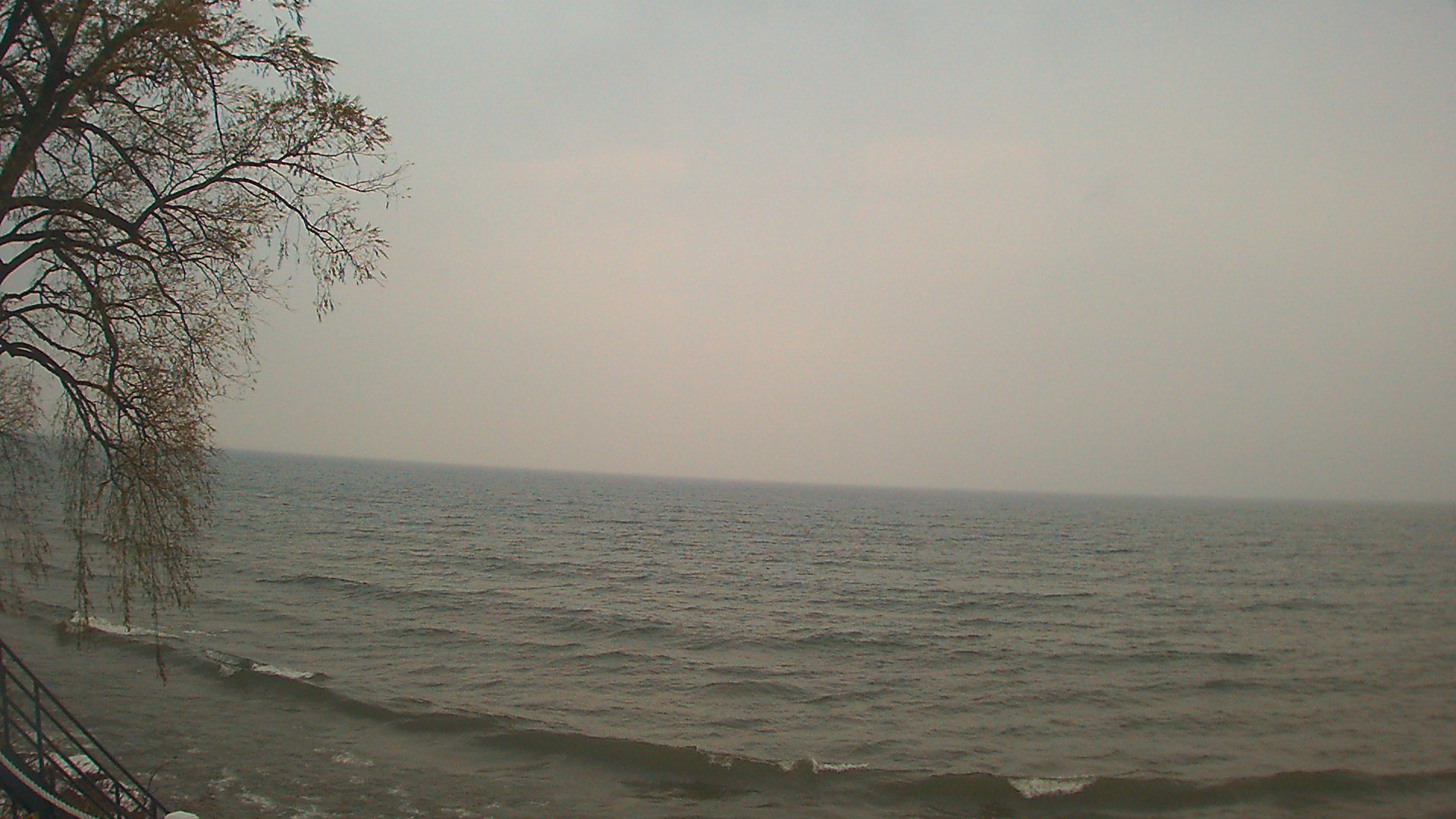 Thumbnail for current weather camera view from Forest Lawn Beach in Webster, New York