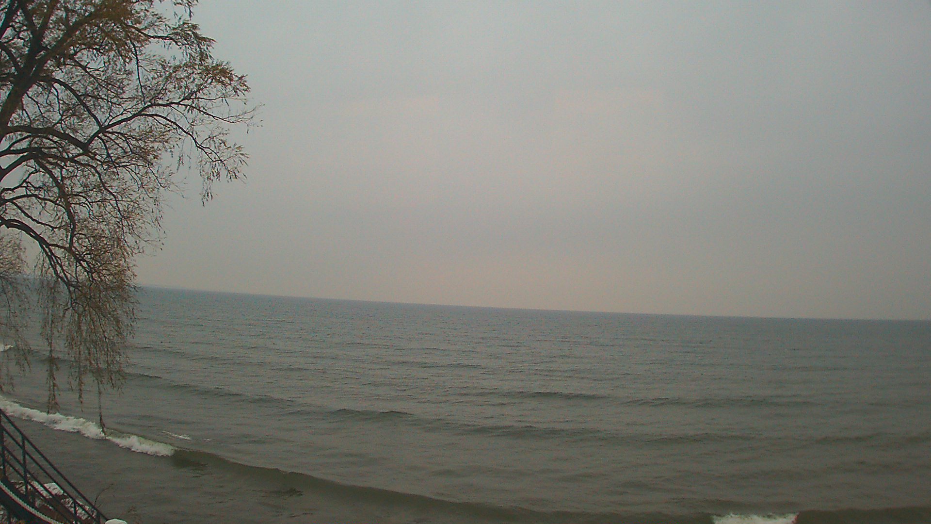 Thumbnail for current weather camera view from Forest Lawn Beach in Webster, New York