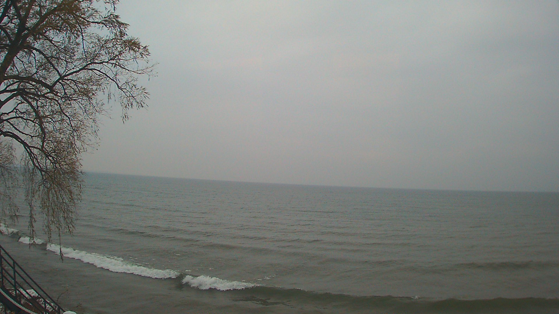 Thumbnail for current weather camera view from Forest Lawn Beach in Webster, New York