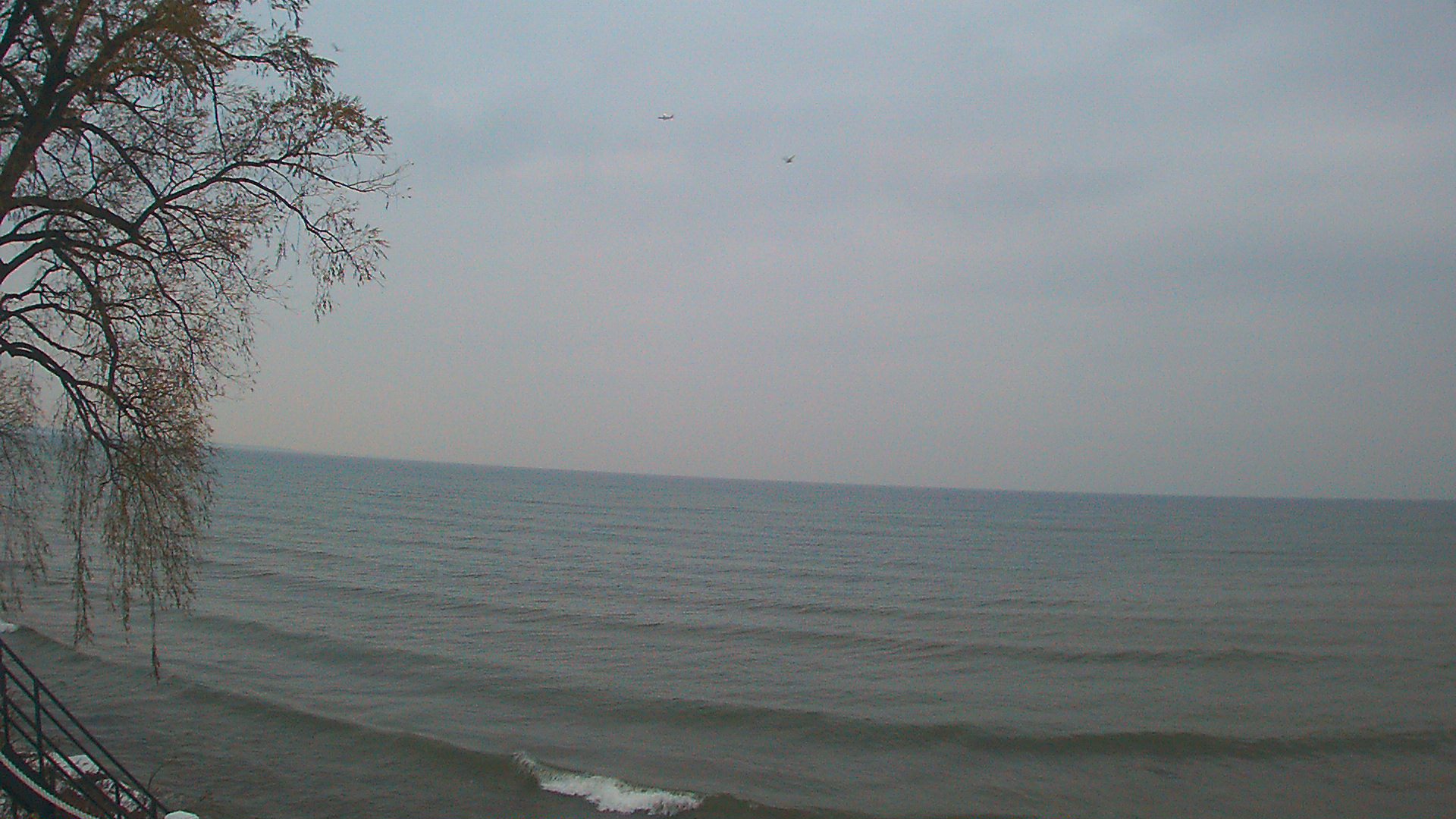 Thumbnail for current weather camera view from Forest Lawn Beach in Webster, New York