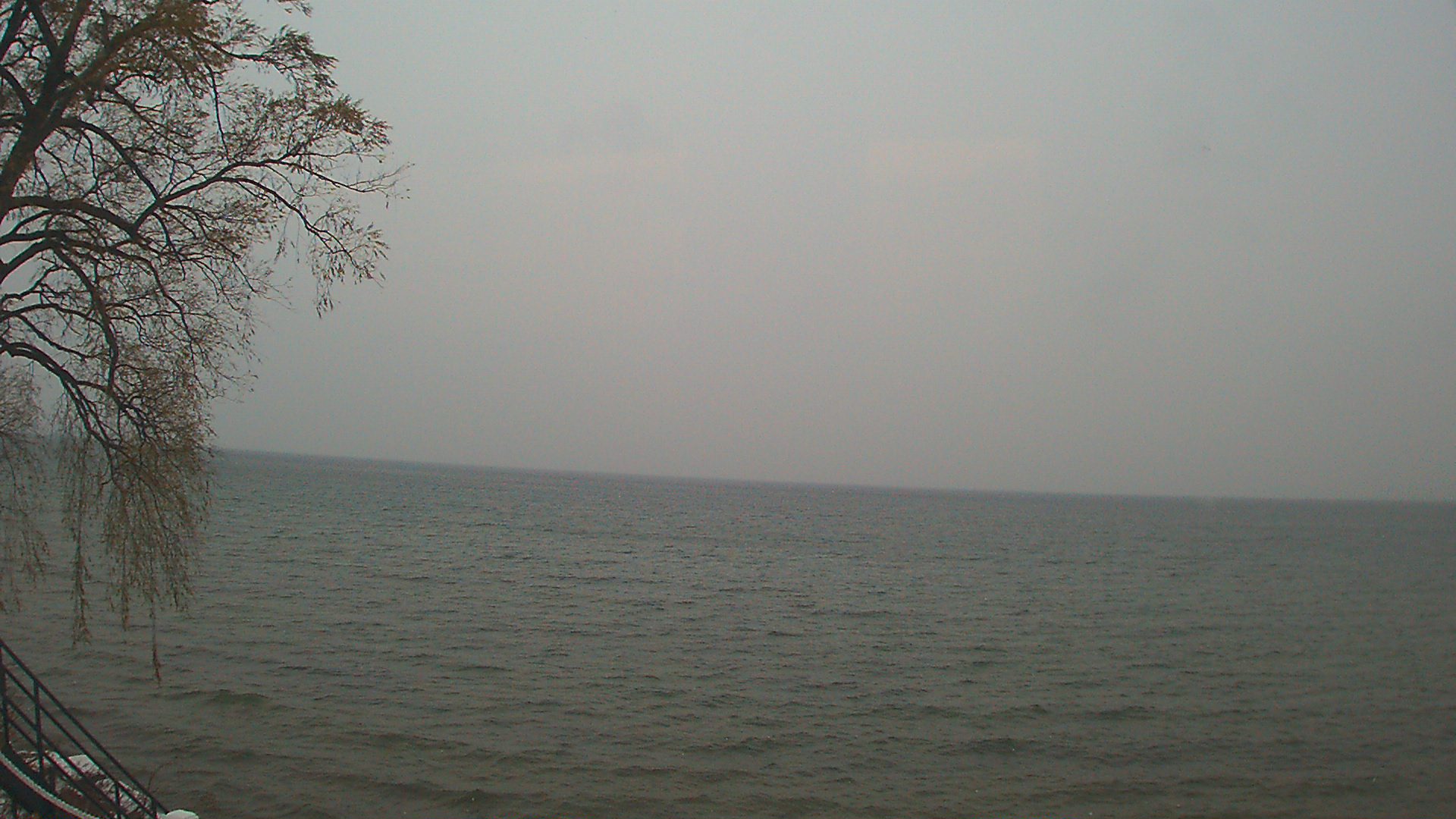 Thumbnail for current weather camera view from Forest Lawn Beach in Webster, New York