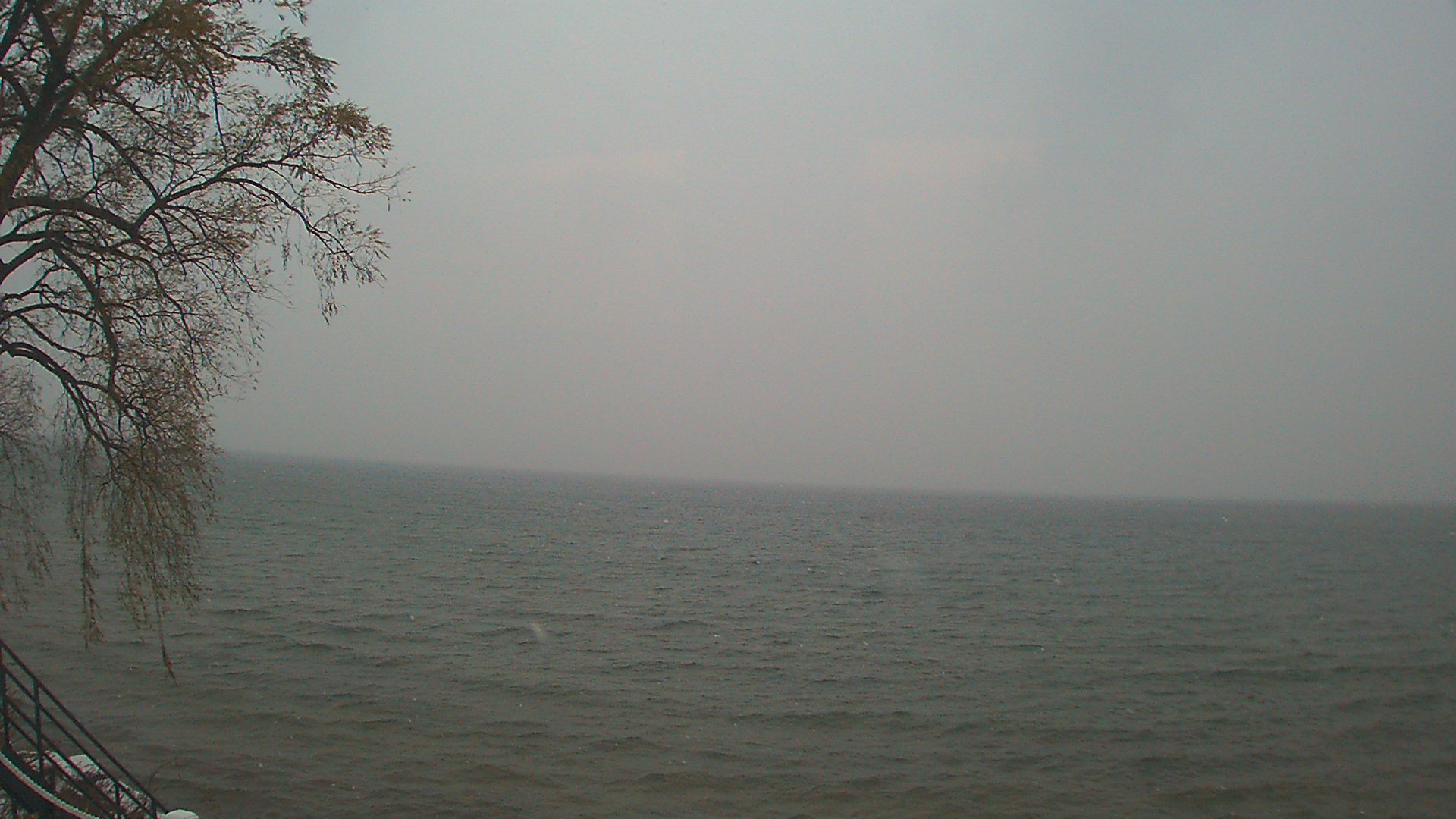 Thumbnail for current weather camera view from Forest Lawn Beach in Webster, New York