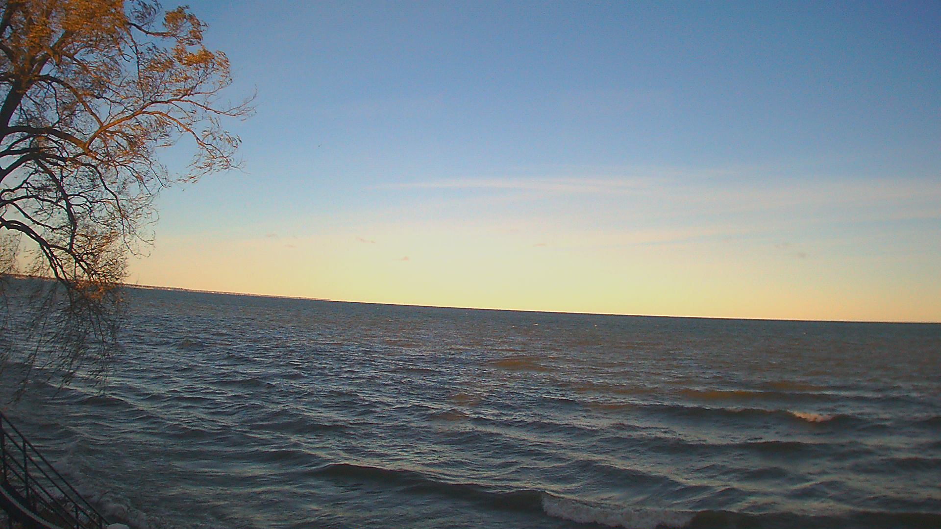 Thumbnail for current weather camera view from Forest Lawn Beach in Webster, New York