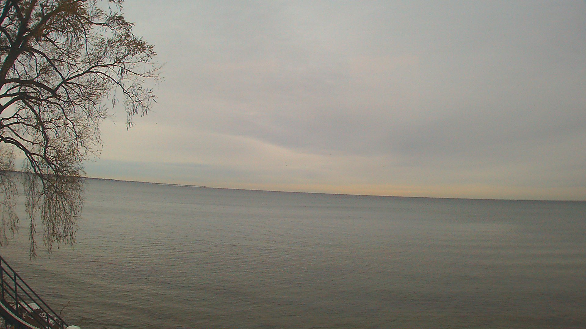 Thumbnail for current weather camera view from Forest Lawn Beach in Webster, New York