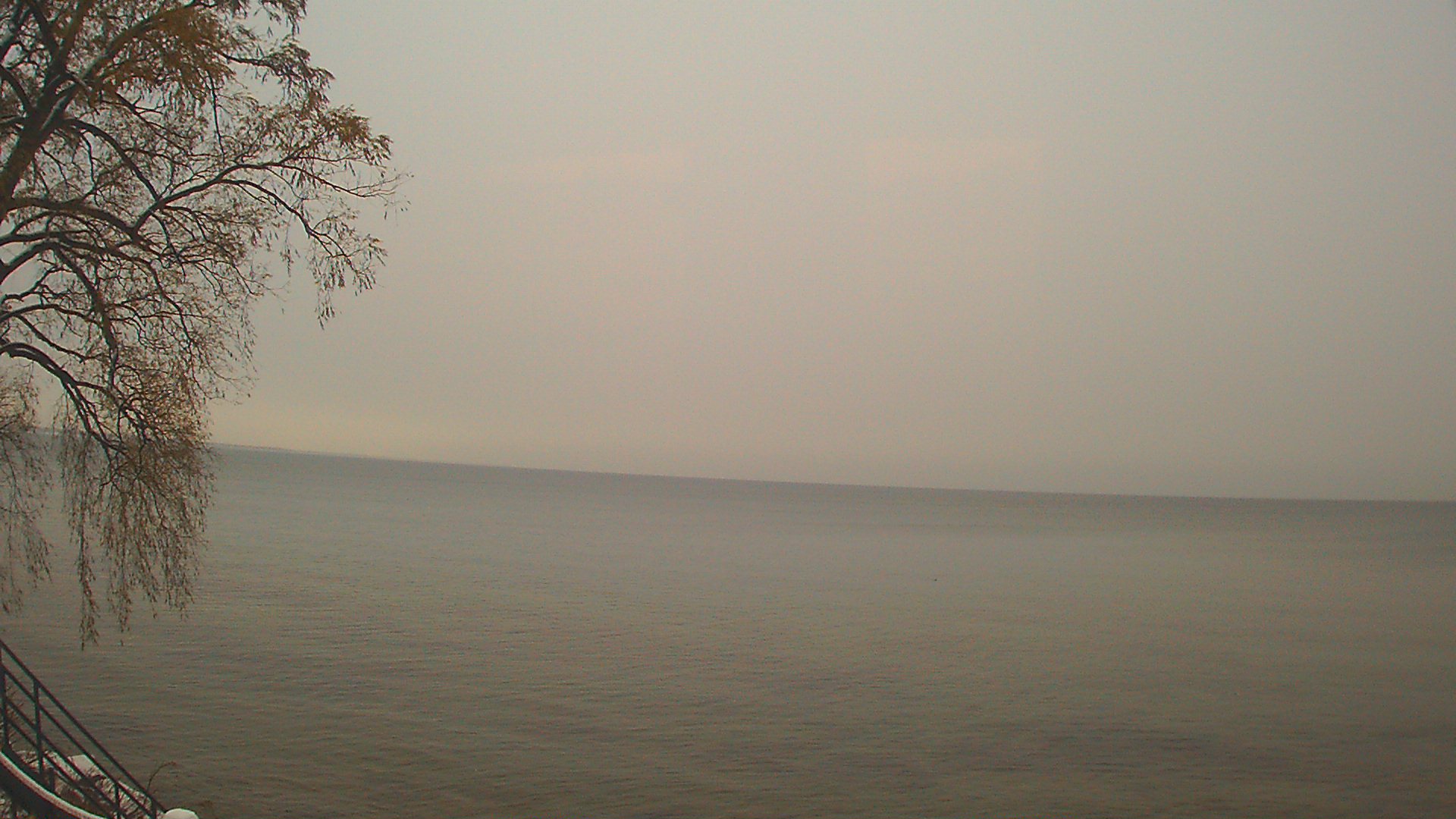 Thumbnail for current weather camera view from Forest Lawn Beach in Webster, New York