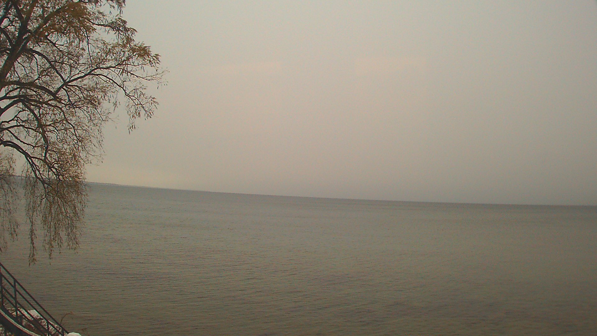 Thumbnail for current weather camera view from Forest Lawn Beach in Webster, New York