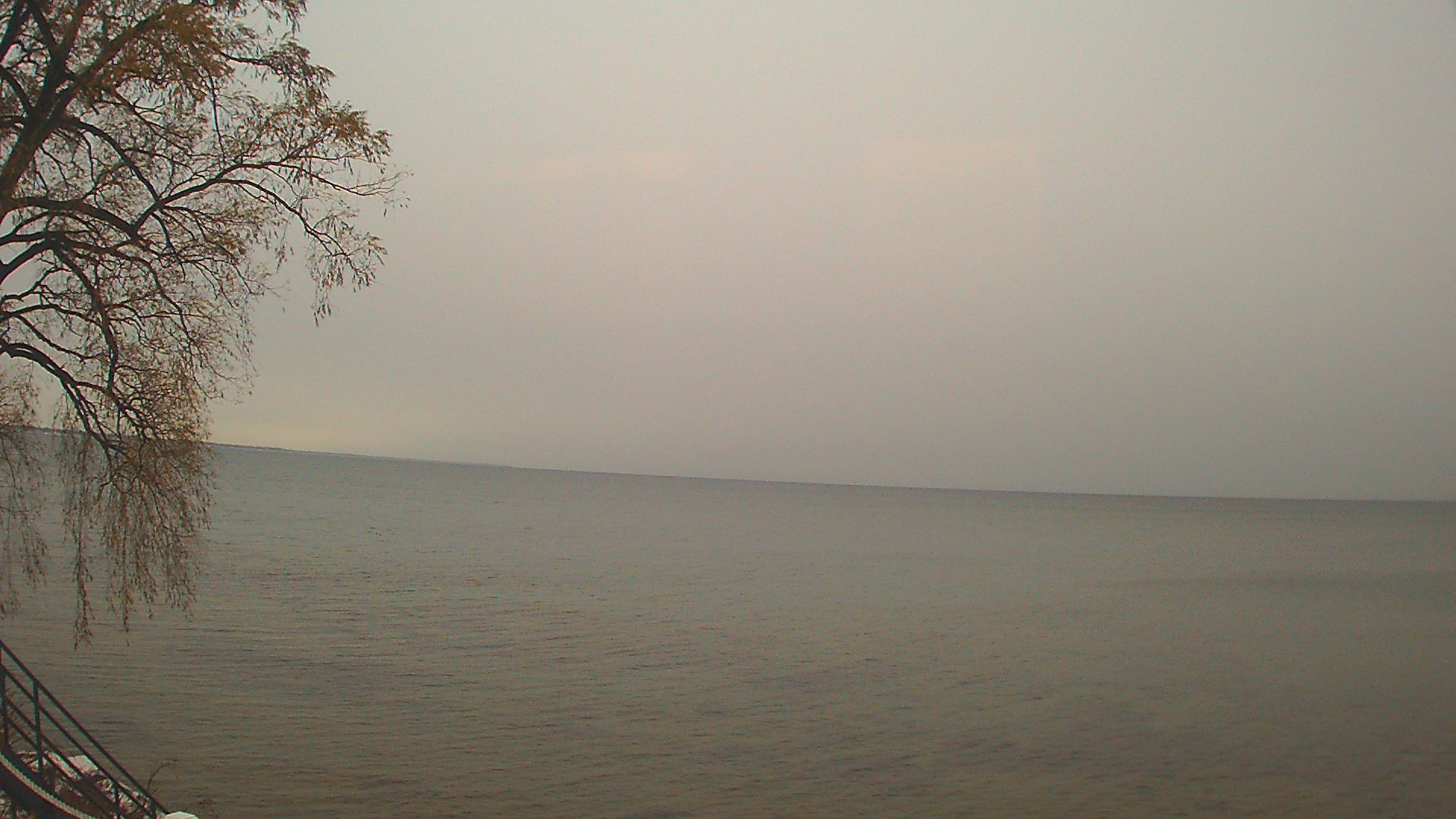 Thumbnail for current weather camera view from Forest Lawn Beach in Webster, New York