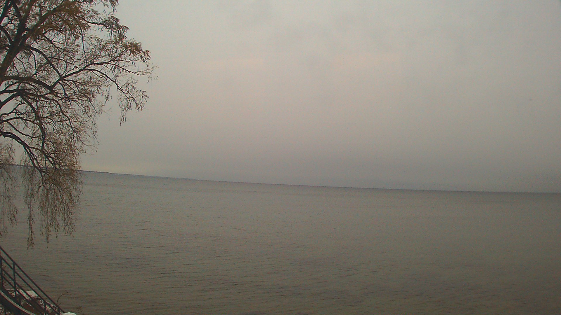 Thumbnail for current weather camera view from Forest Lawn Beach in Webster, New York