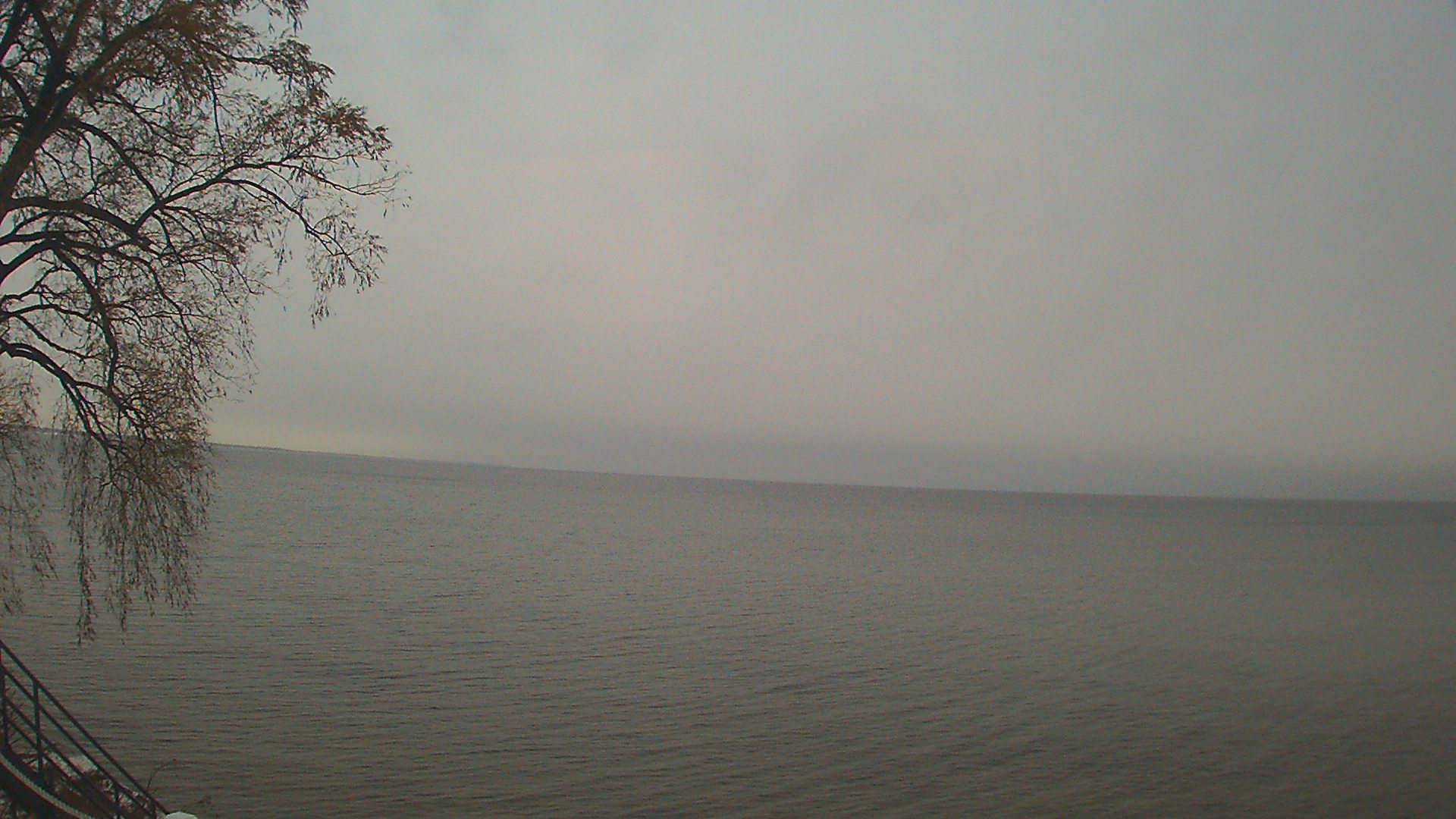 Thumbnail for current weather camera view from Forest Lawn Beach in Webster, New York