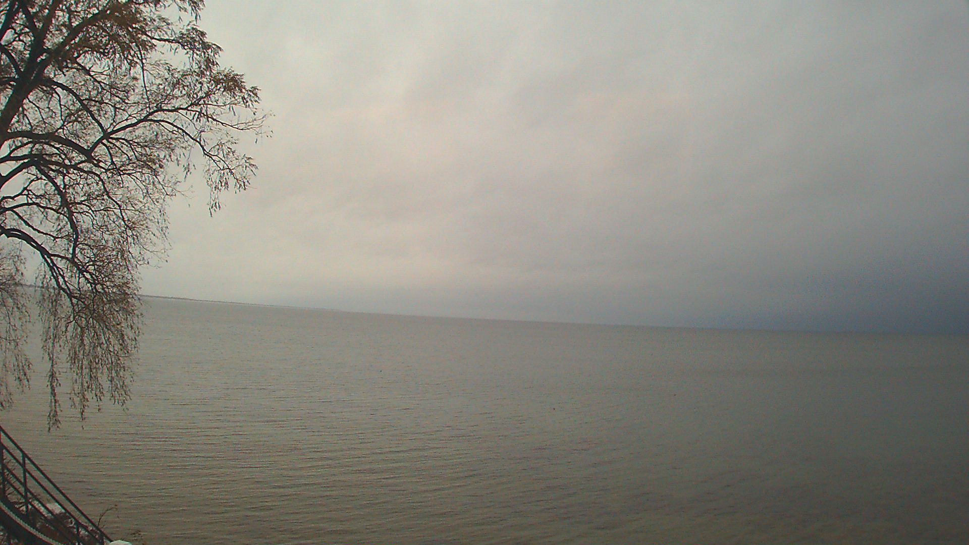 Thumbnail for current weather camera view from Forest Lawn Beach in Webster, New York