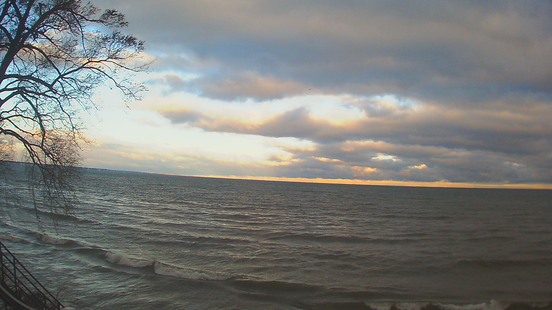 Thumbnail for current weather camera view from Forest Lawn Beach in Webster, New York