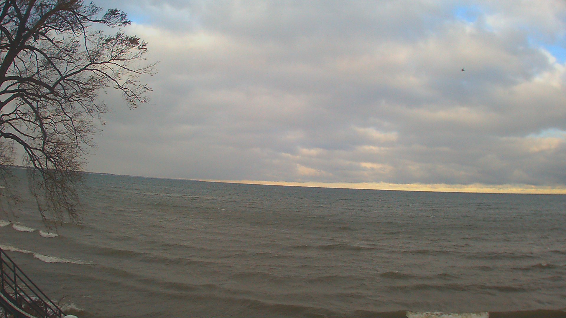 Thumbnail for current weather camera view from Forest Lawn Beach in Webster, New York