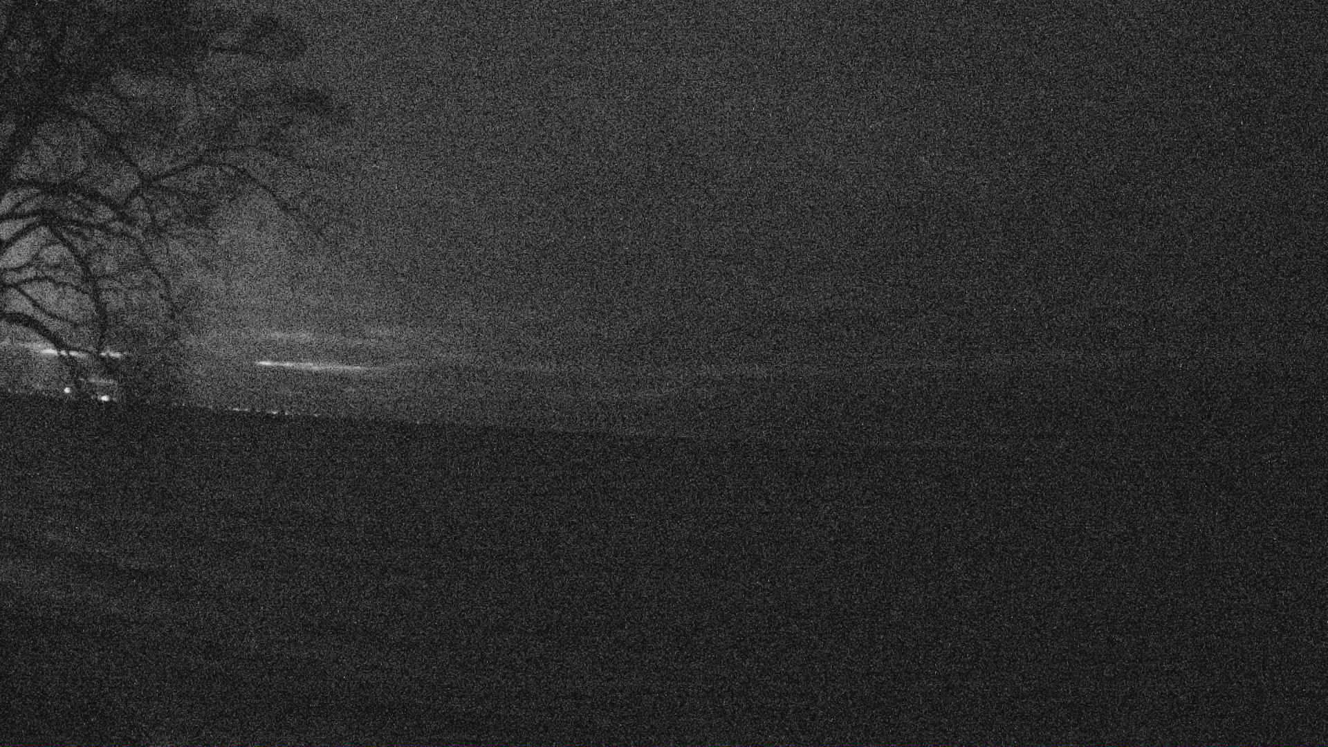 Thumbnail for current weather camera view from Forest Lawn Beach in Webster, New York