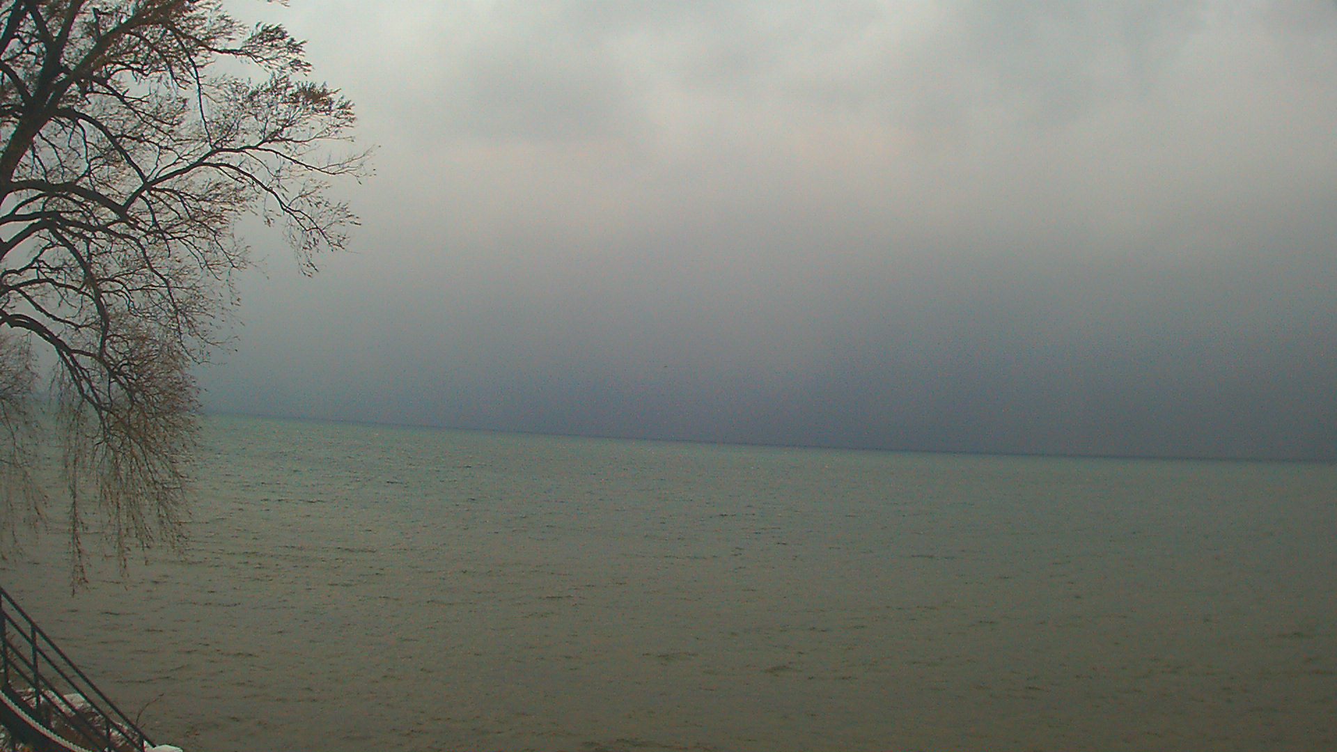 Thumbnail for current weather camera view from Forest Lawn Beach in Webster, New York