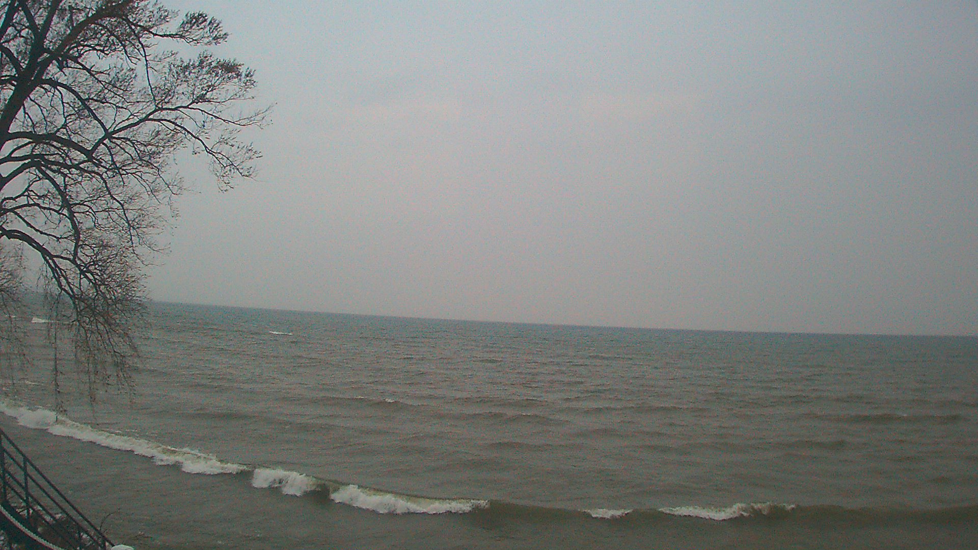 Thumbnail for current weather camera view from Forest Lawn Beach in Webster, New York