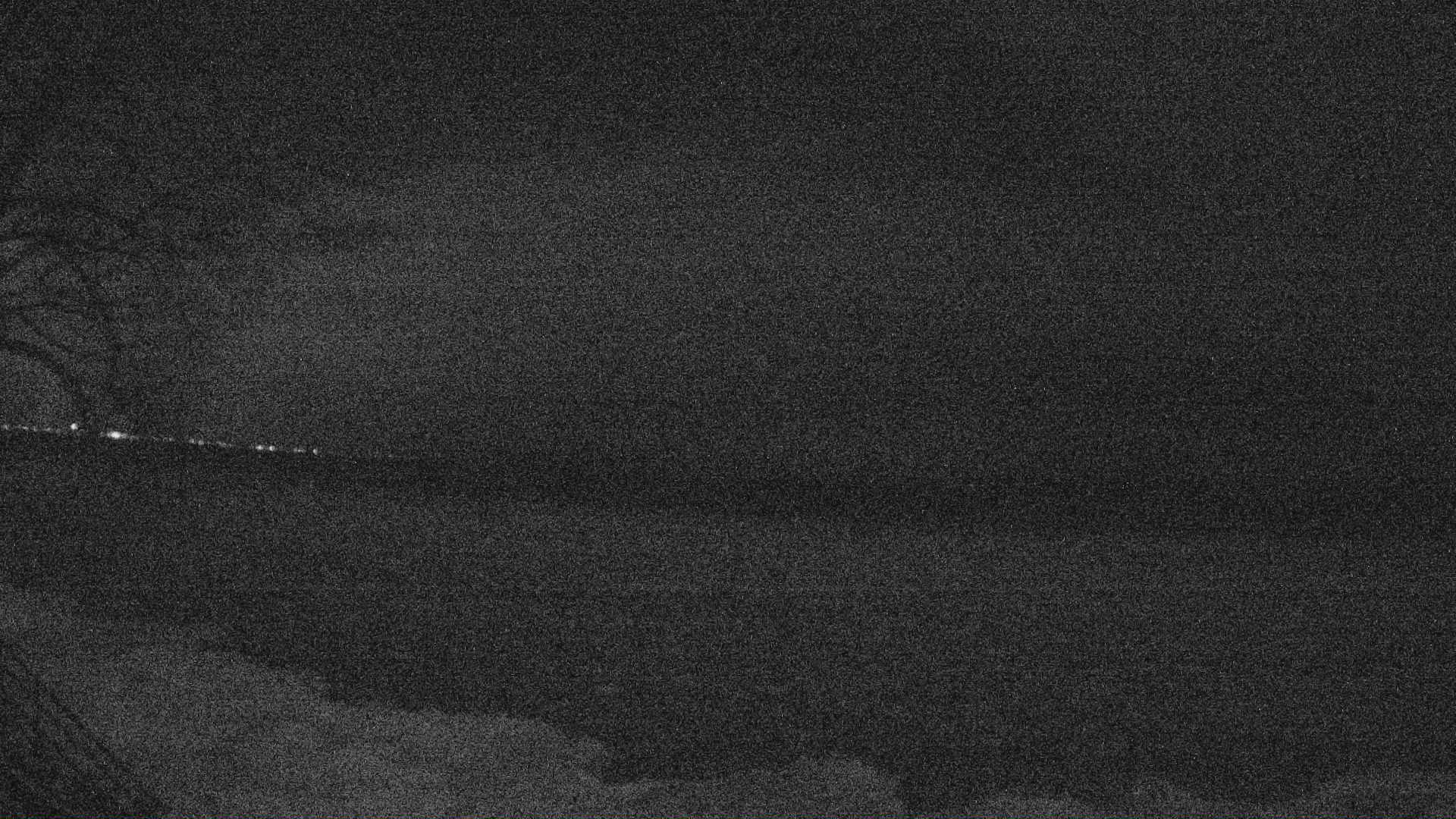 Thumbnail for current weather camera view from Forest Lawn Beach in Webster, New York