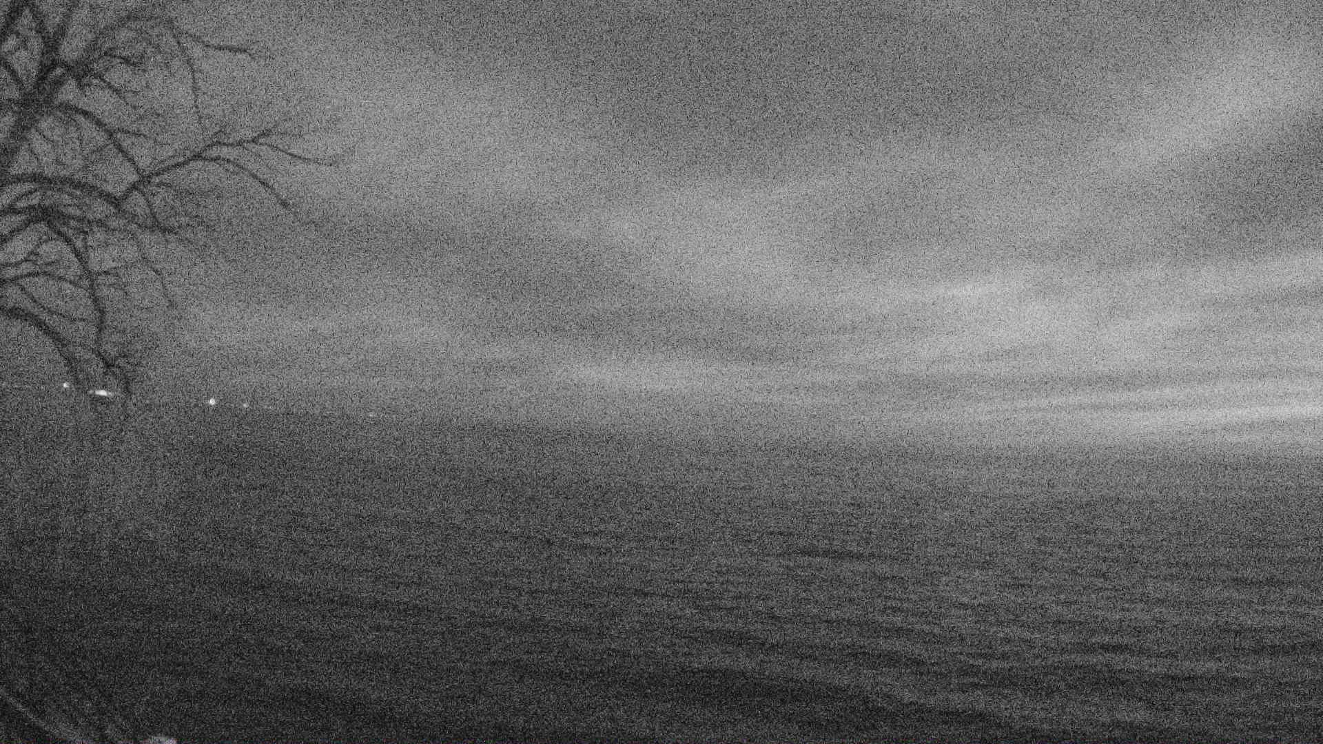 Thumbnail for current weather camera view from Forest Lawn Beach in Webster, New York