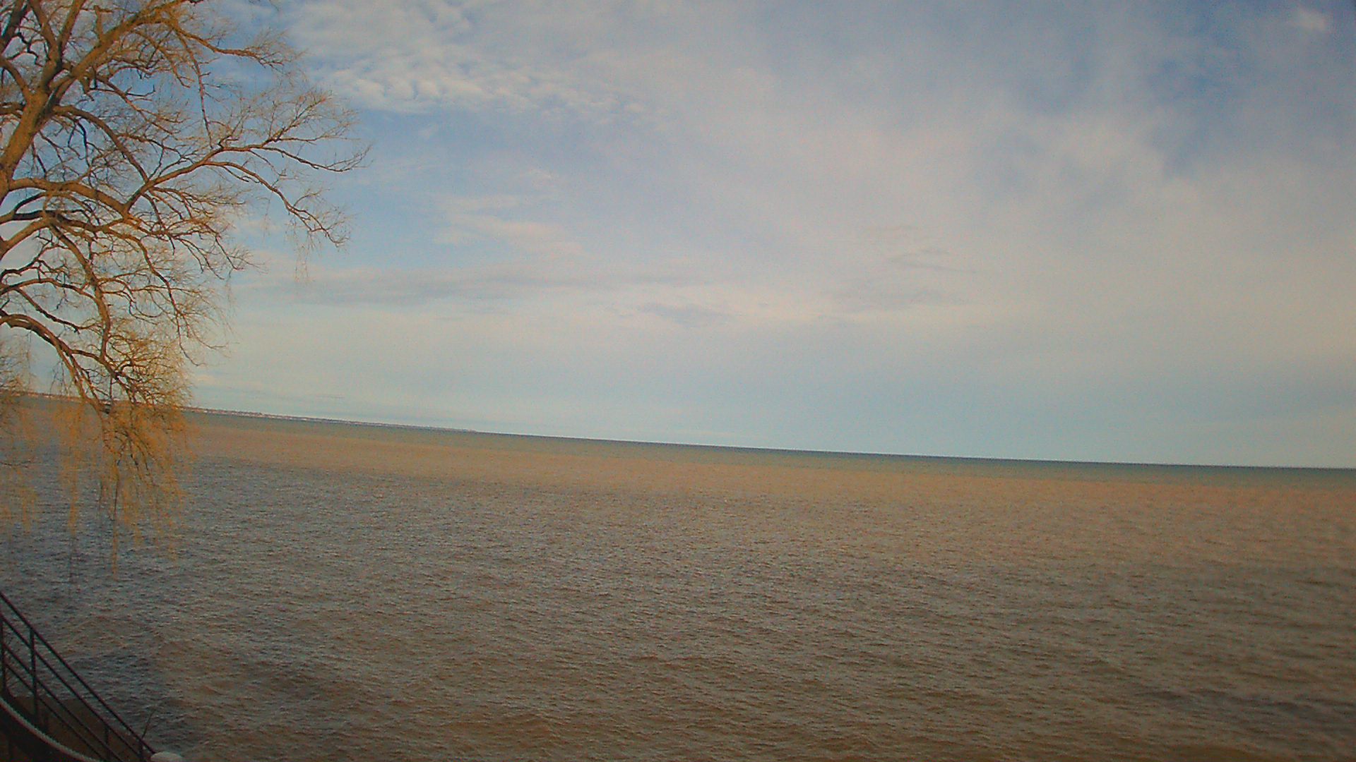 Thumbnail for current weather camera view from Forest Lawn Beach in Webster, New York