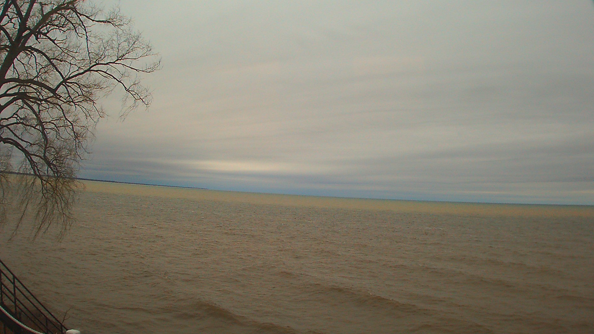 Thumbnail for current weather camera view from Forest Lawn Beach in Webster, New York