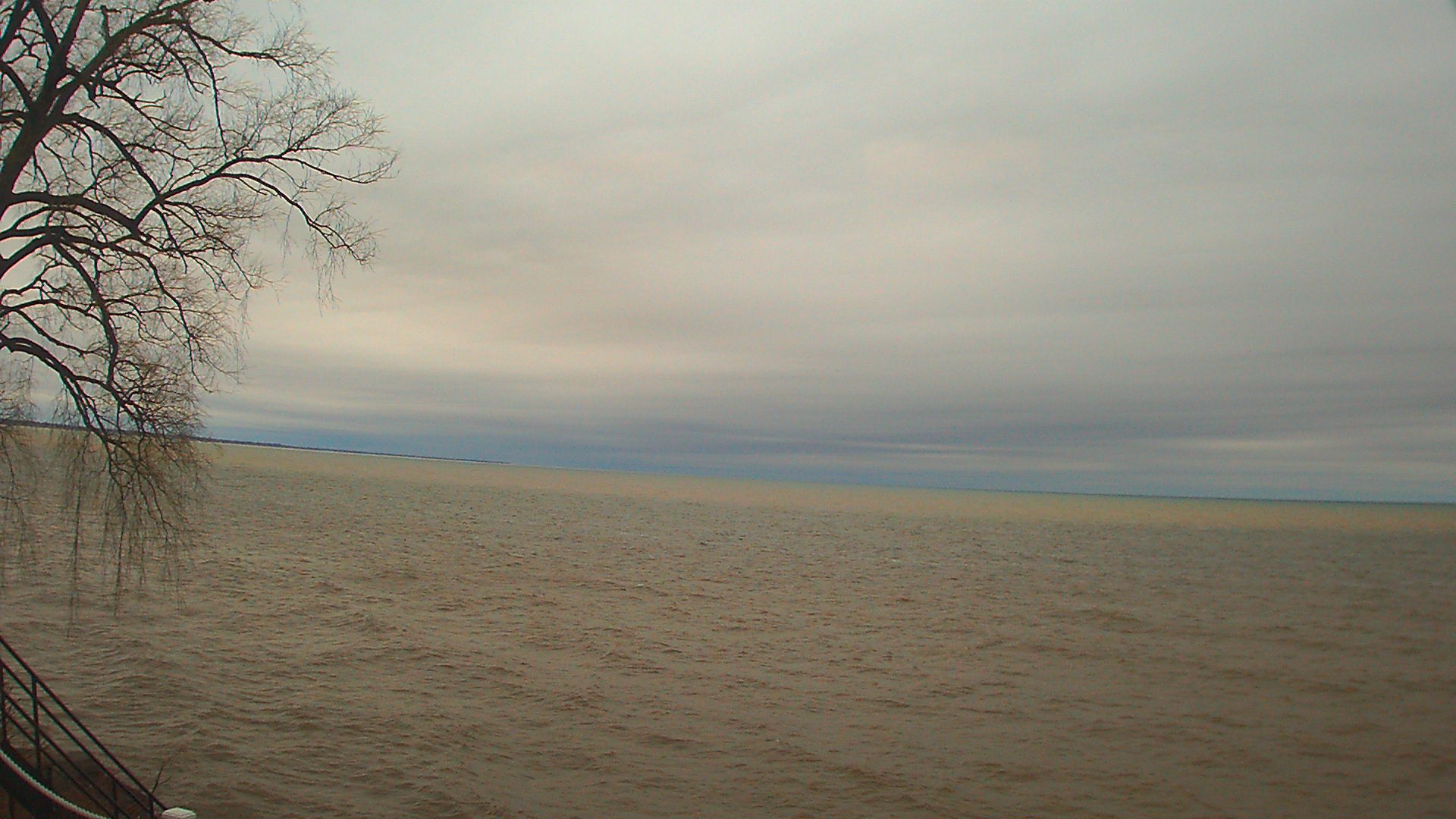 Thumbnail for current weather camera view from Forest Lawn Beach in Webster, New York