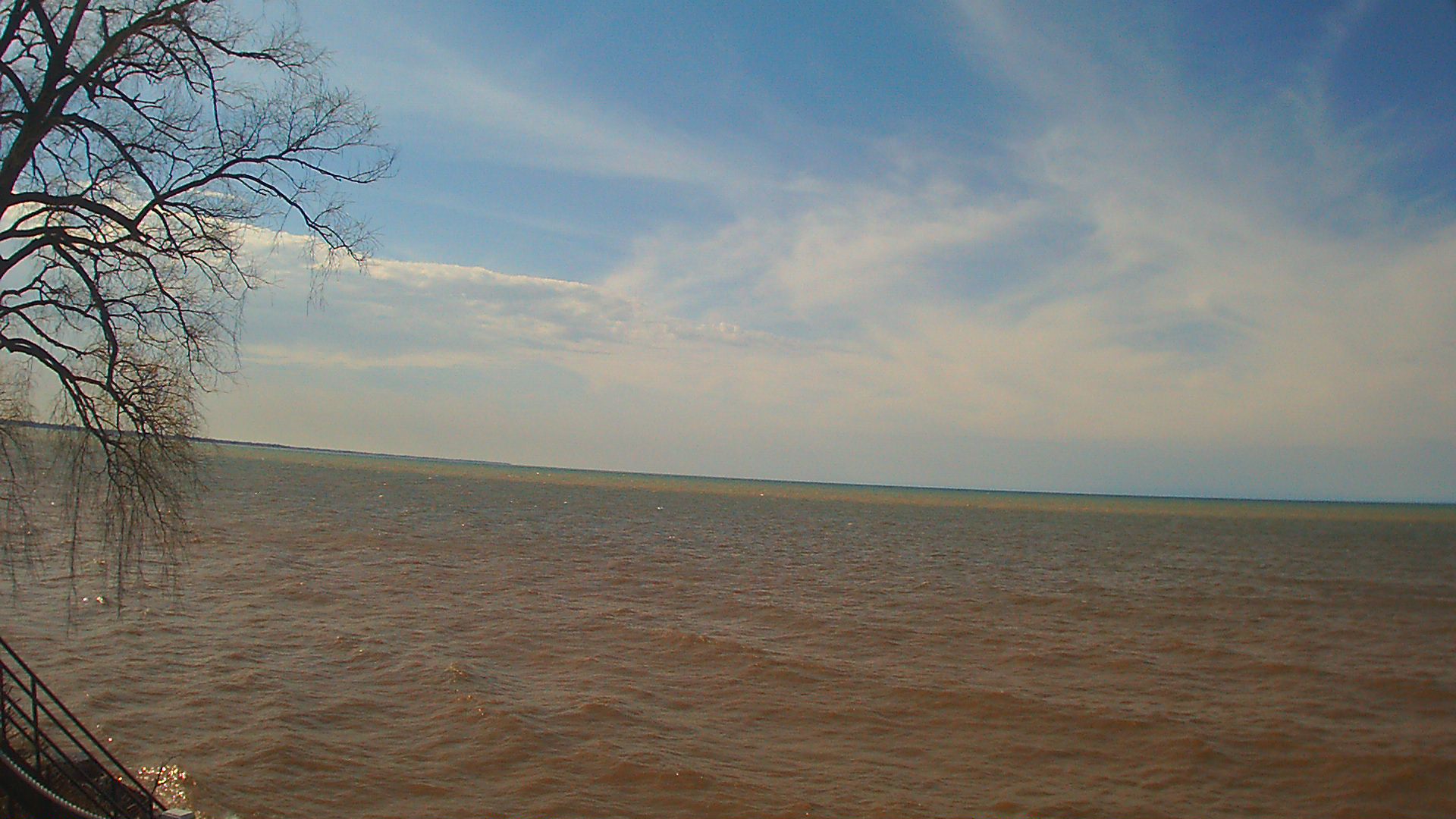 Thumbnail for current weather camera view from Forest Lawn Beach in Webster, New York