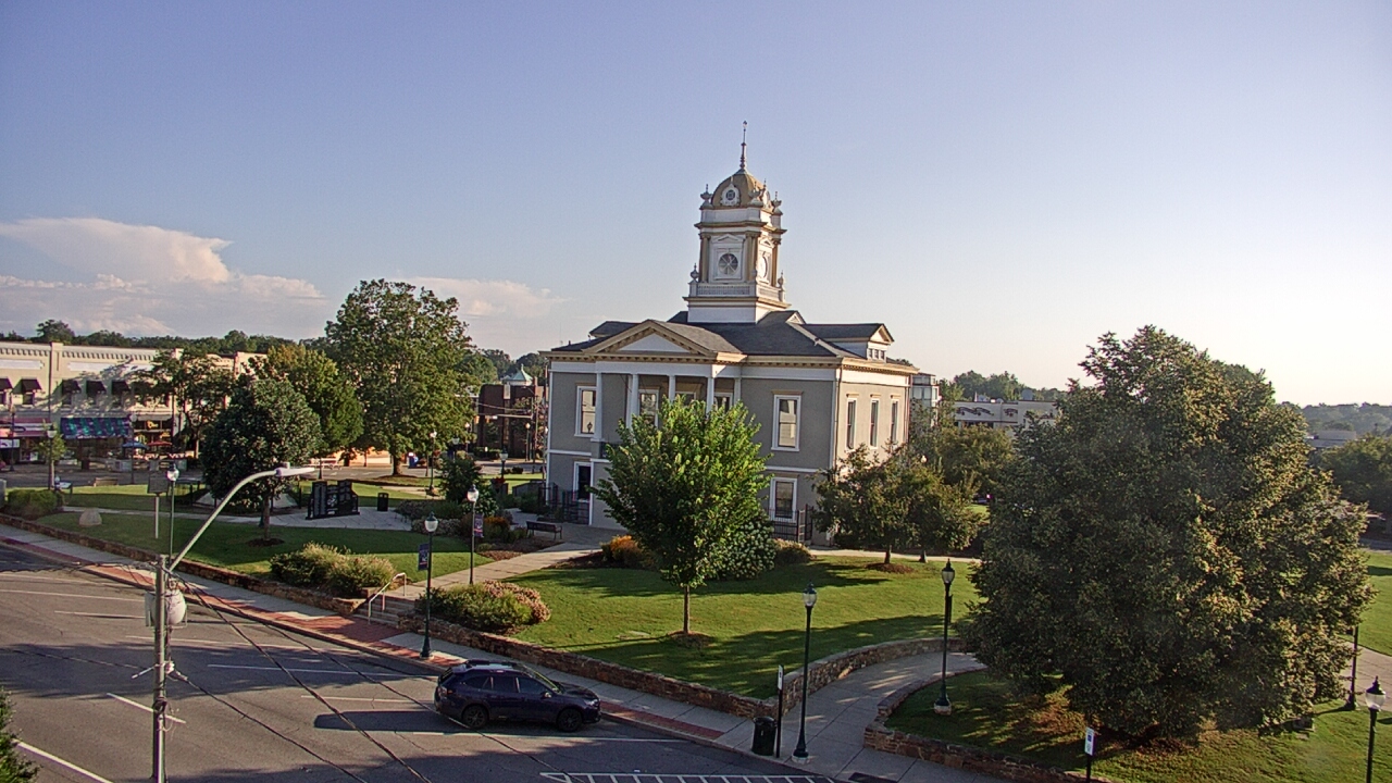Thumbnail for current weather camera view from Ervin Building in Morganton, North Carolina