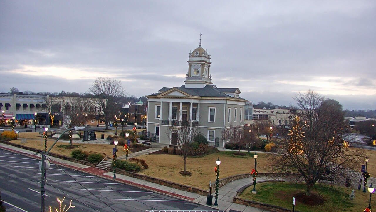 Thumbnail for current weather camera view from Ervin Building in Morganton, North Carolina