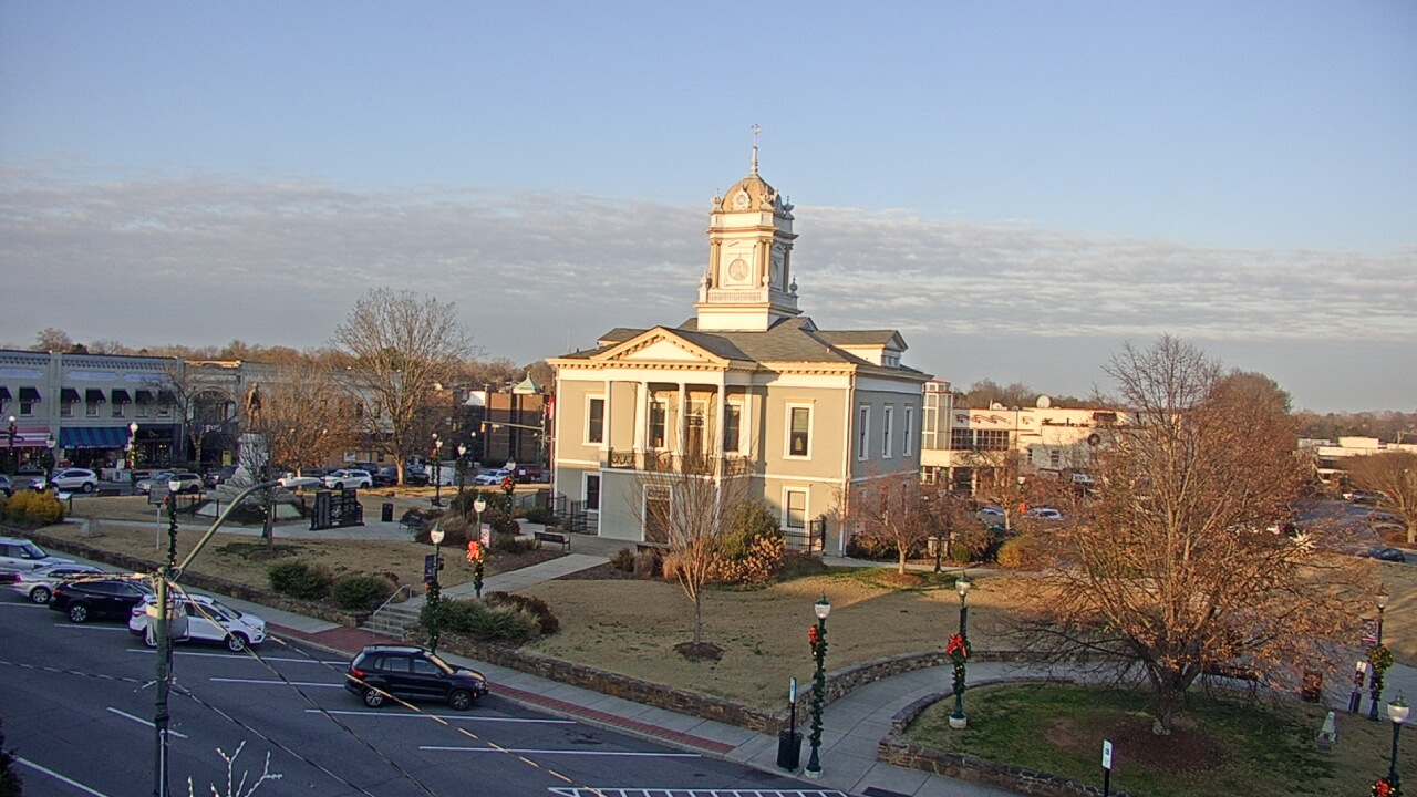 Thumbnail for current weather camera view from Ervin Building in Morganton, North Carolina