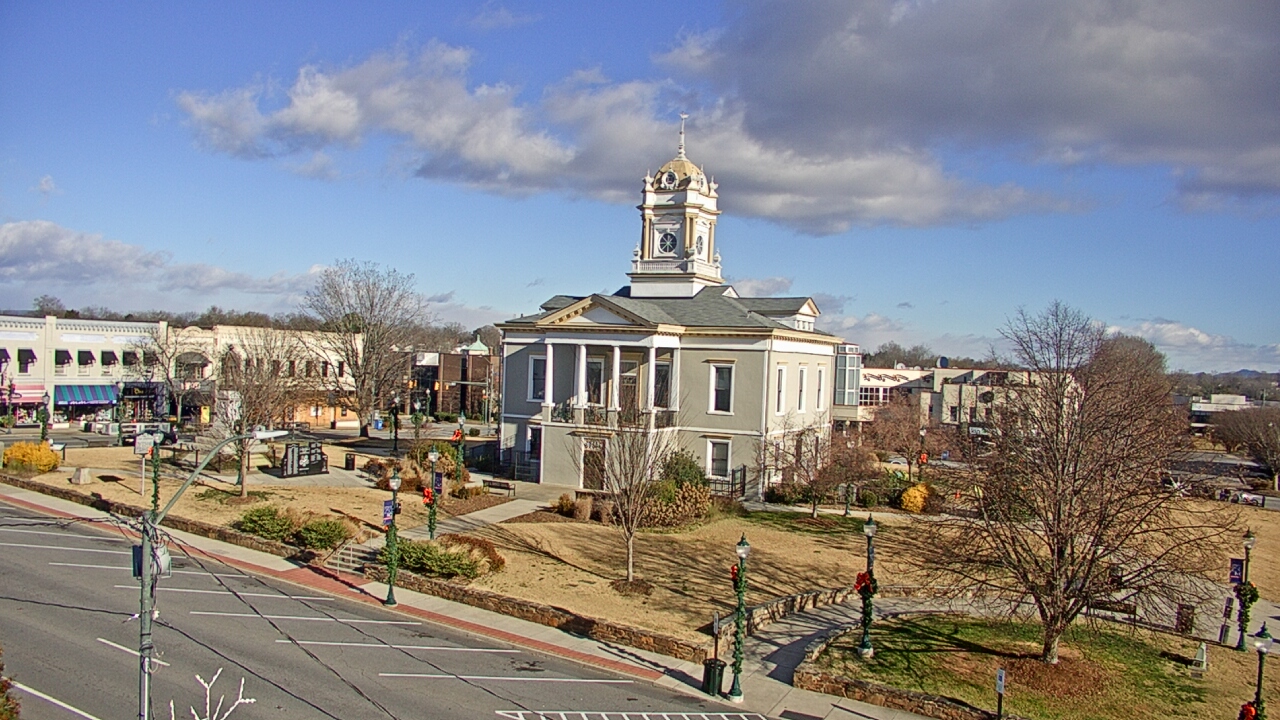Thumbnail for current weather camera view from Ervin Building in Morganton, North Carolina