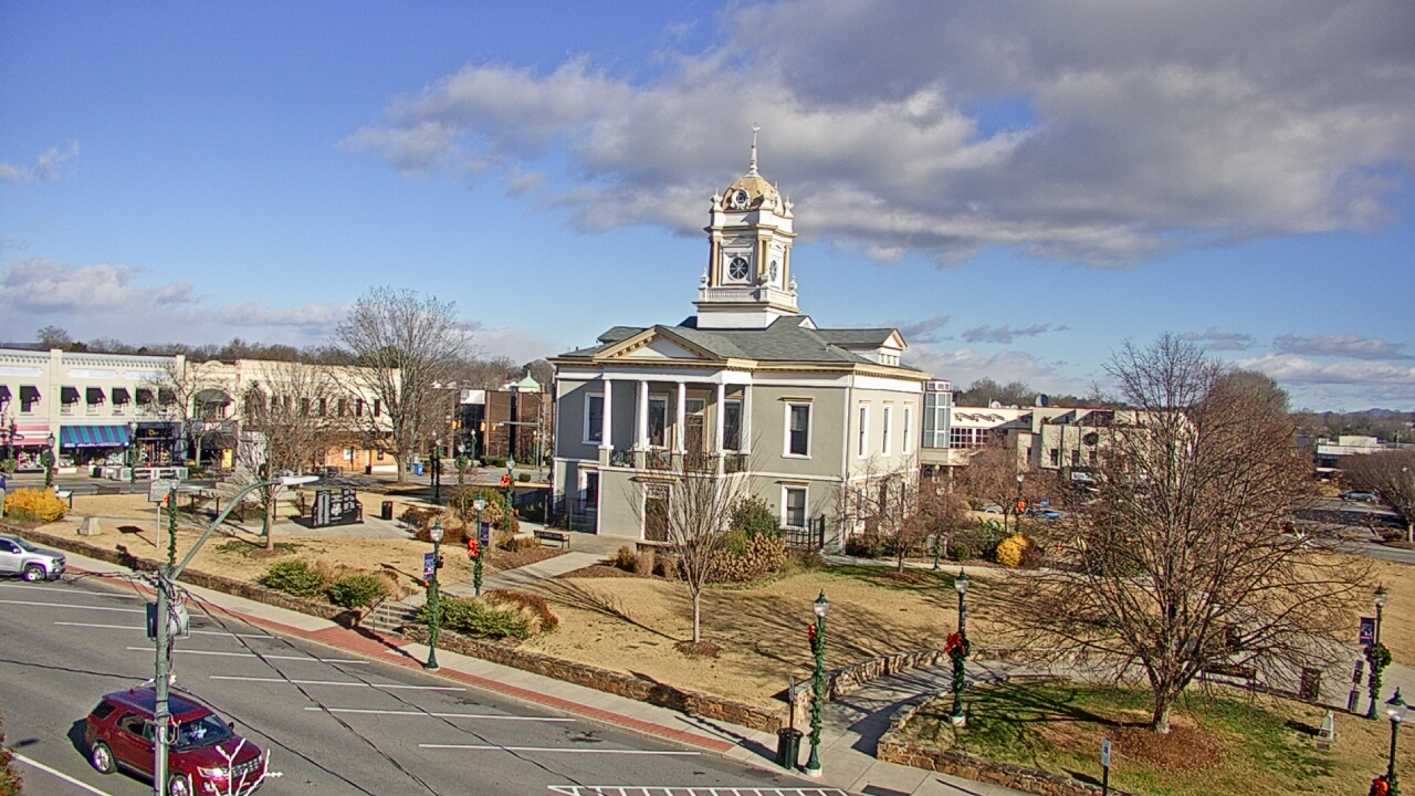 Thumbnail for current weather camera view from Ervin Building in Morganton, North Carolina