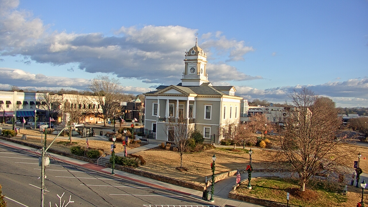 Thumbnail for current weather camera view from Ervin Building in Morganton, North Carolina