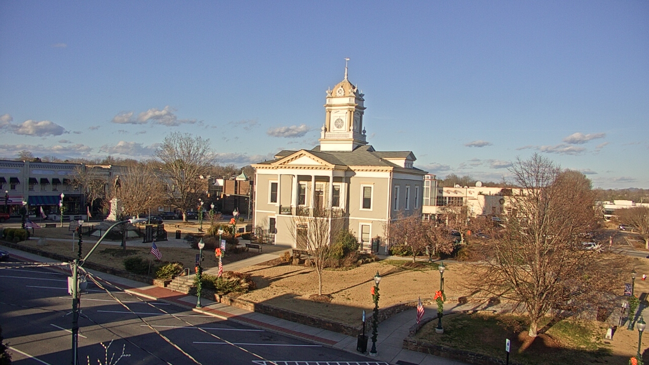 Thumbnail for current weather camera view from Ervin Building in Morganton, North Carolina