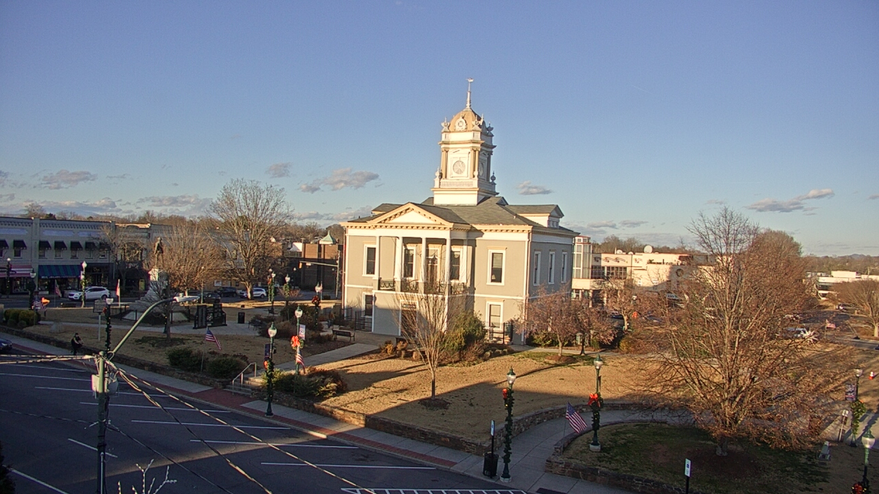 Thumbnail for current weather camera view from Ervin Building in Morganton, North Carolina