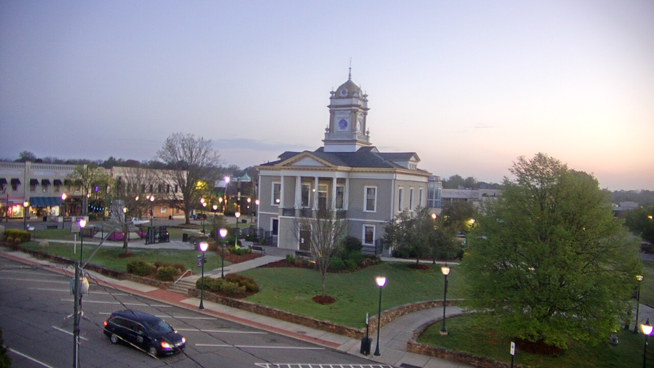 Thumbnail for current weather camera view from Ervin Building in Morganton, North Carolina