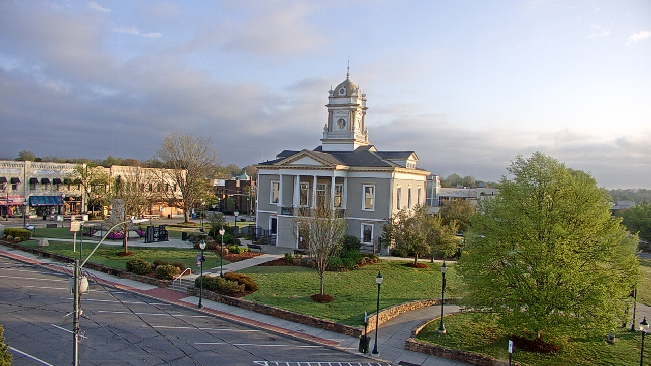Thumbnail for current weather camera view from Ervin Building in Morganton, North Carolina
