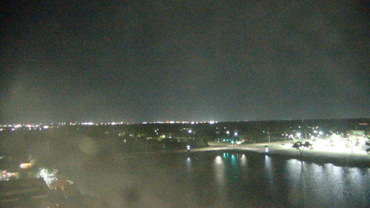Thumbnail for current weather camera view from Commerce Bank in Wichita, Kansas