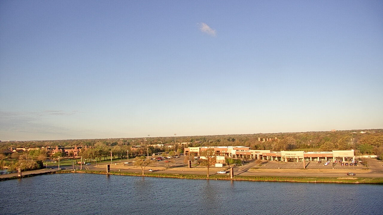 Thumbnail for current weather camera view from Commerce Bank in Wichita, Kansas