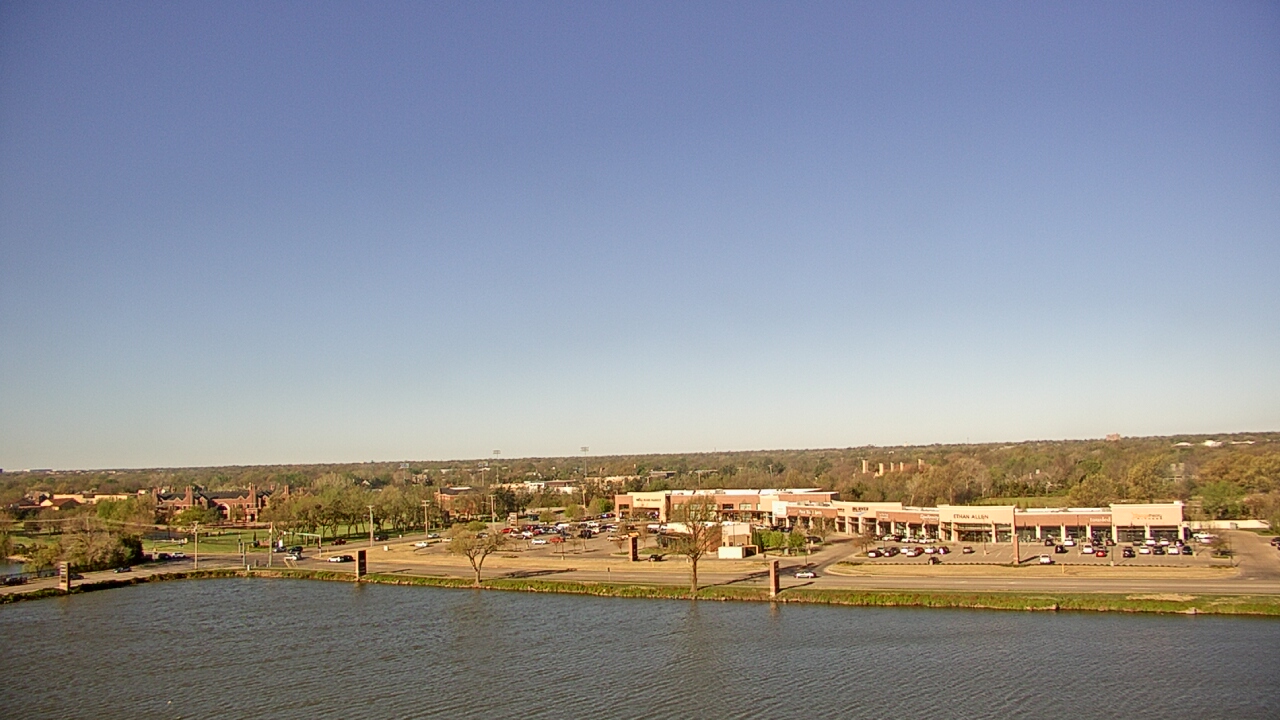 Thumbnail for current weather camera view from Commerce Bank in Wichita, Kansas