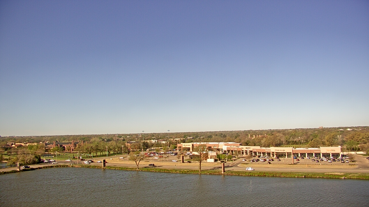 Thumbnail for current weather camera view from Commerce Bank in Wichita, Kansas