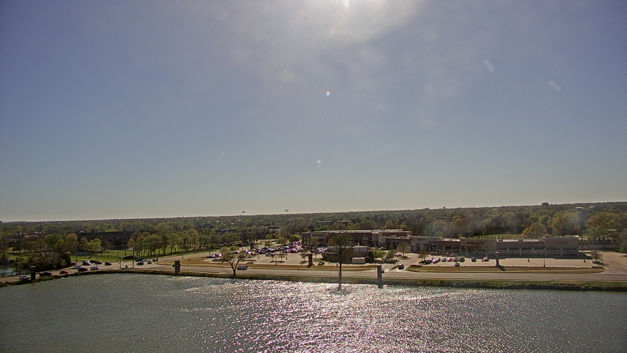 Thumbnail for current weather camera view from Commerce Bank in Wichita, Kansas