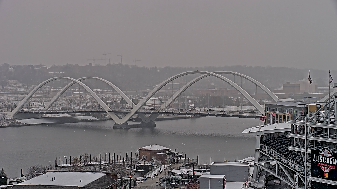 Thumbnail for current weather camera view from Hampton Inn in Washington, District Of Columbia