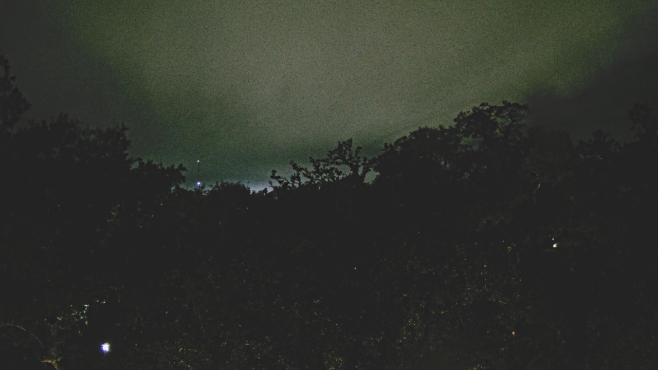 Thumbnail for current weather camera view from Metairie Club Gardens in Metairie, Louisiana