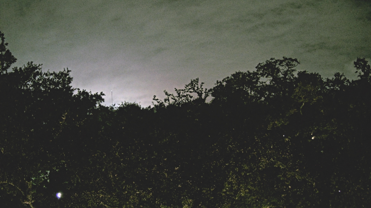 Thumbnail for current weather camera view from Metairie Club Gardens in Metairie, Louisiana