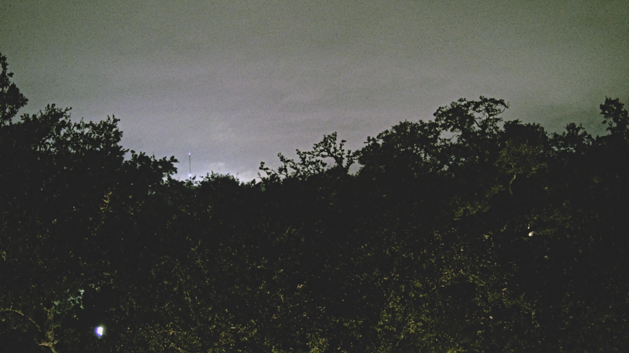 Thumbnail for current weather camera view from Metairie Club Gardens in Metairie, Louisiana