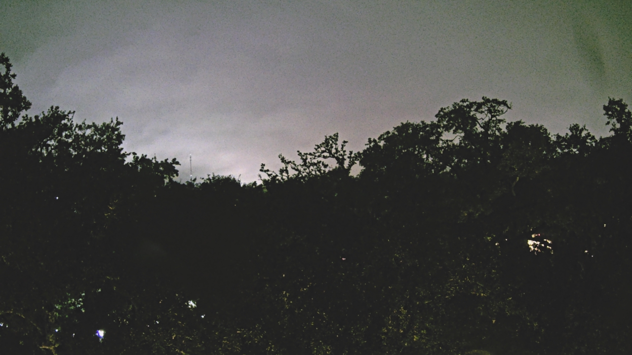 Thumbnail for current weather camera view from Metairie Club Gardens in Metairie, Louisiana