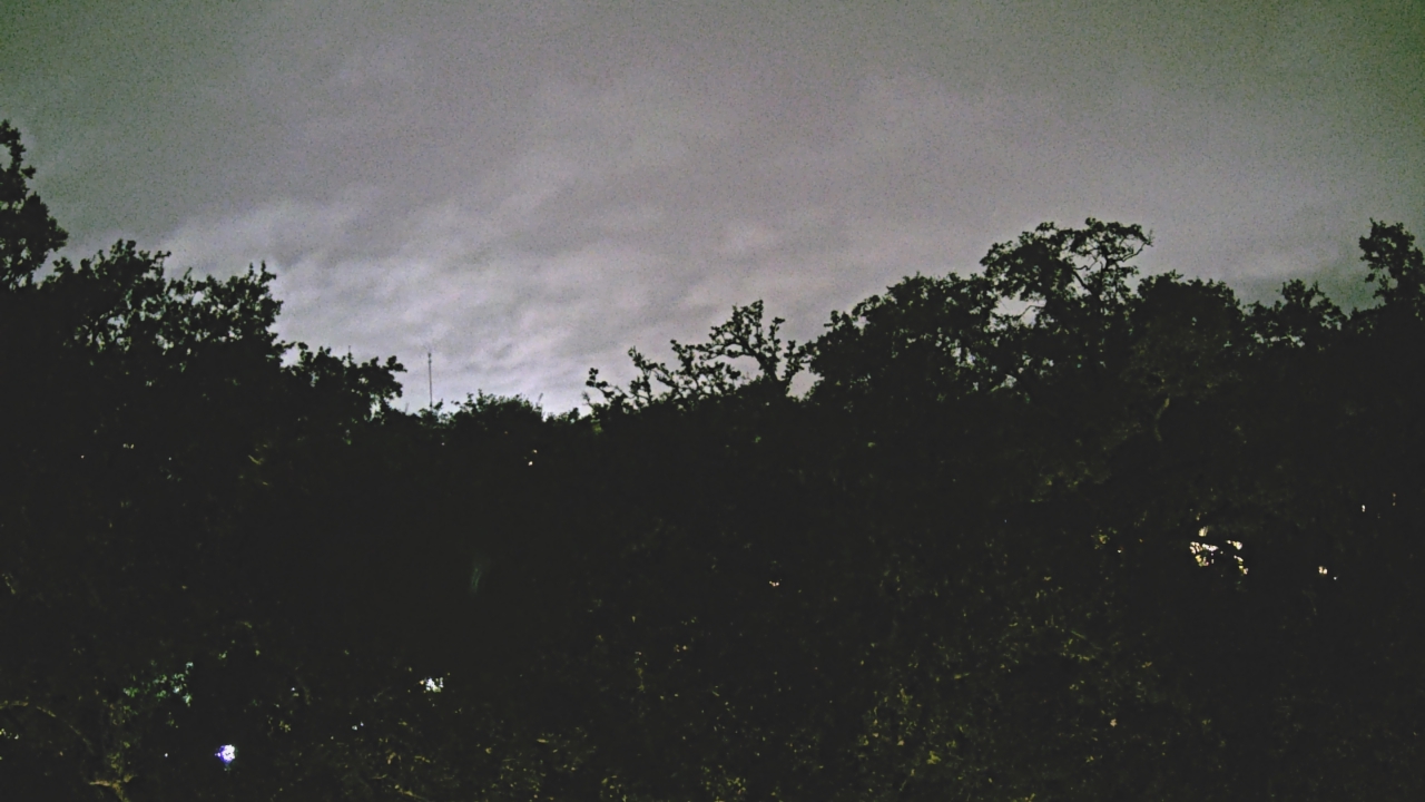 Thumbnail for current weather camera view from Metairie Club Gardens in Metairie, Louisiana