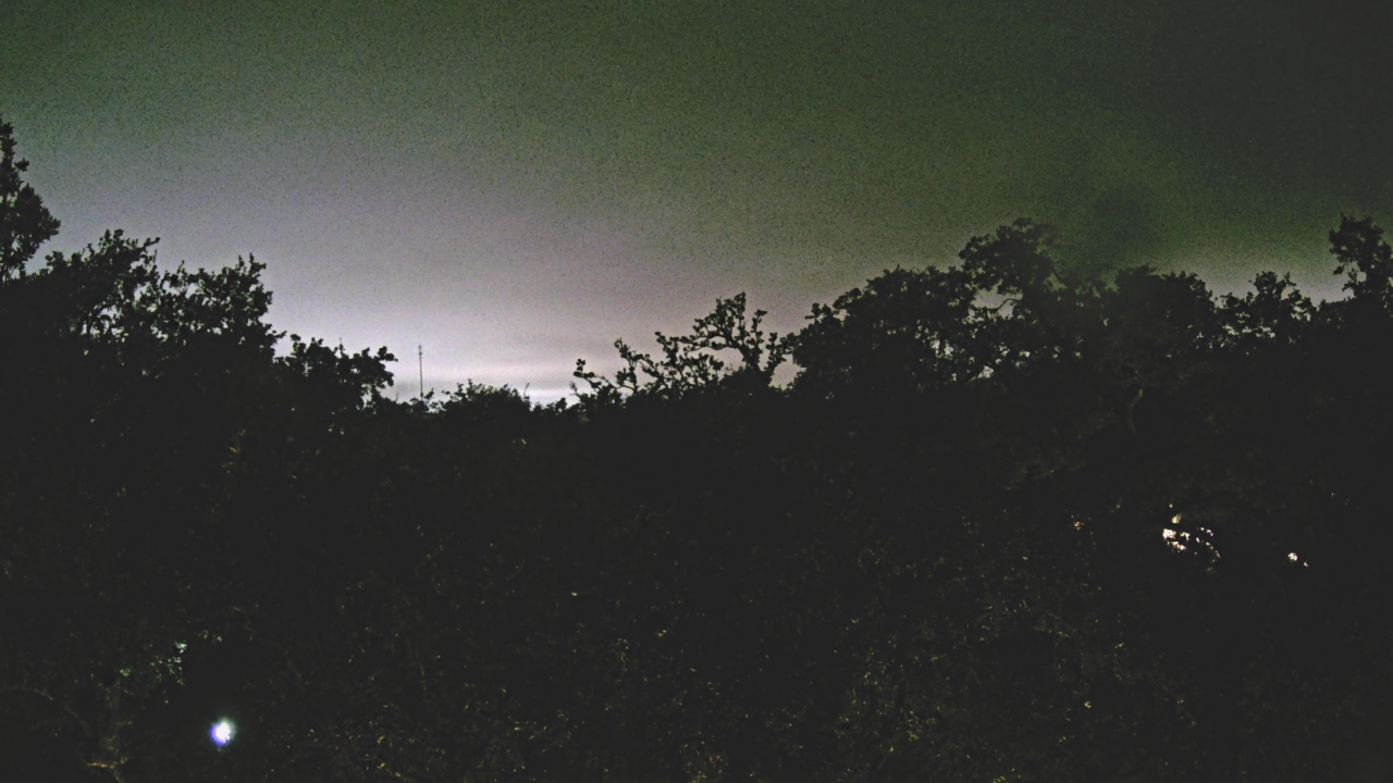 Thumbnail for current weather camera view from Metairie Club Gardens in Metairie, Louisiana