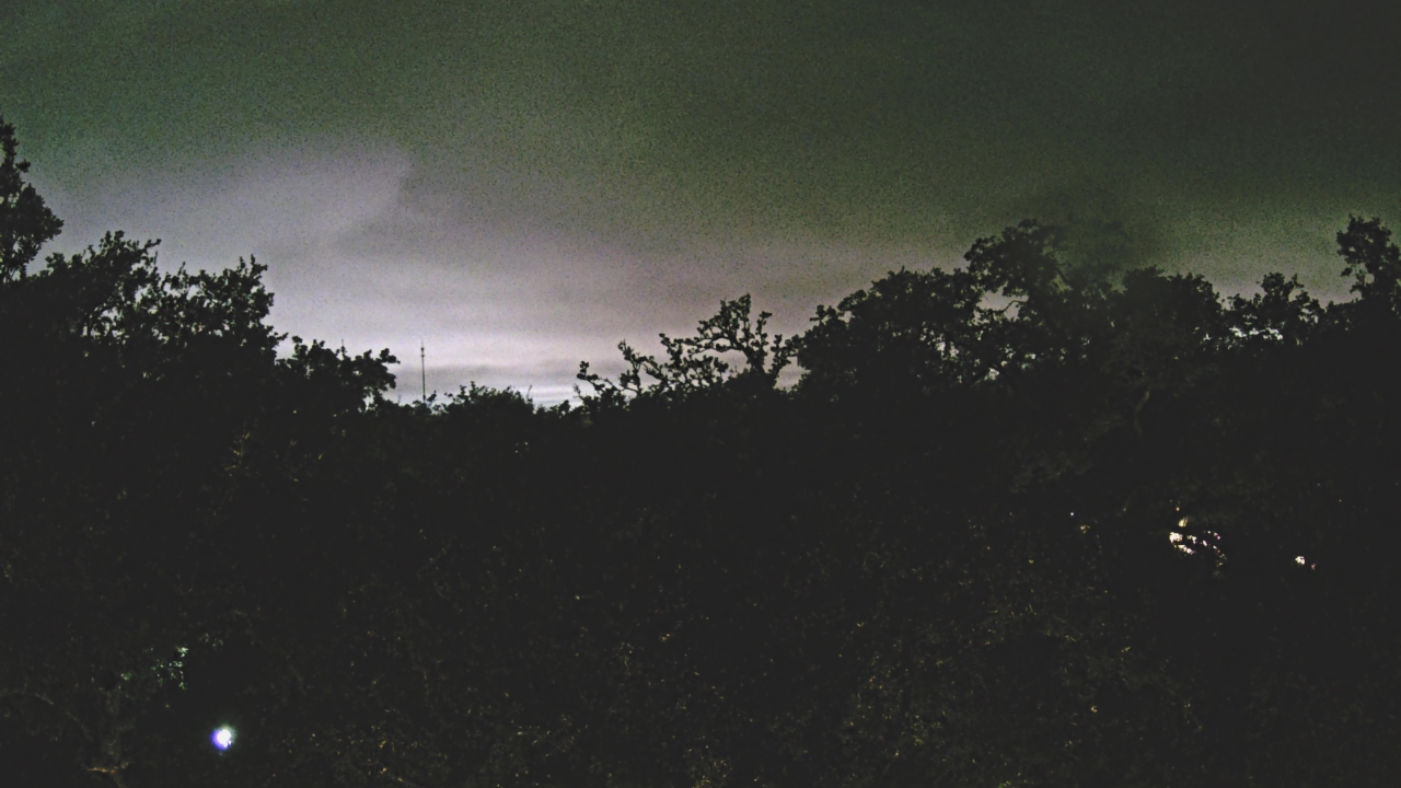 Thumbnail for current weather camera view from Metairie Club Gardens in Metairie, Louisiana