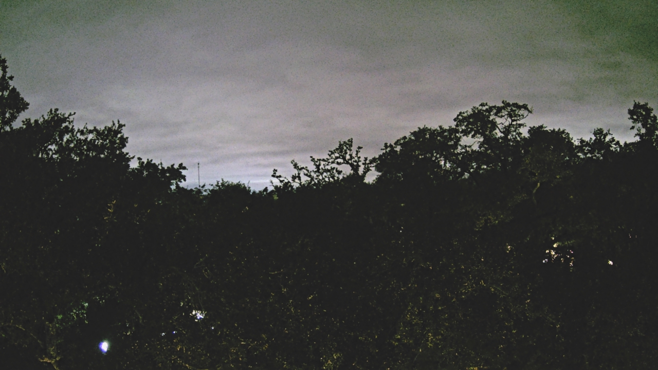 Thumbnail for current weather camera view from Metairie Club Gardens in Metairie, Louisiana