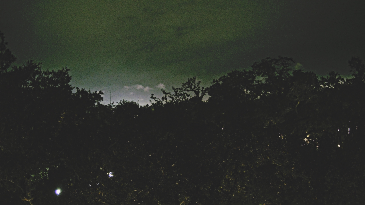 Thumbnail for current weather camera view from Metairie Club Gardens in Metairie, Louisiana